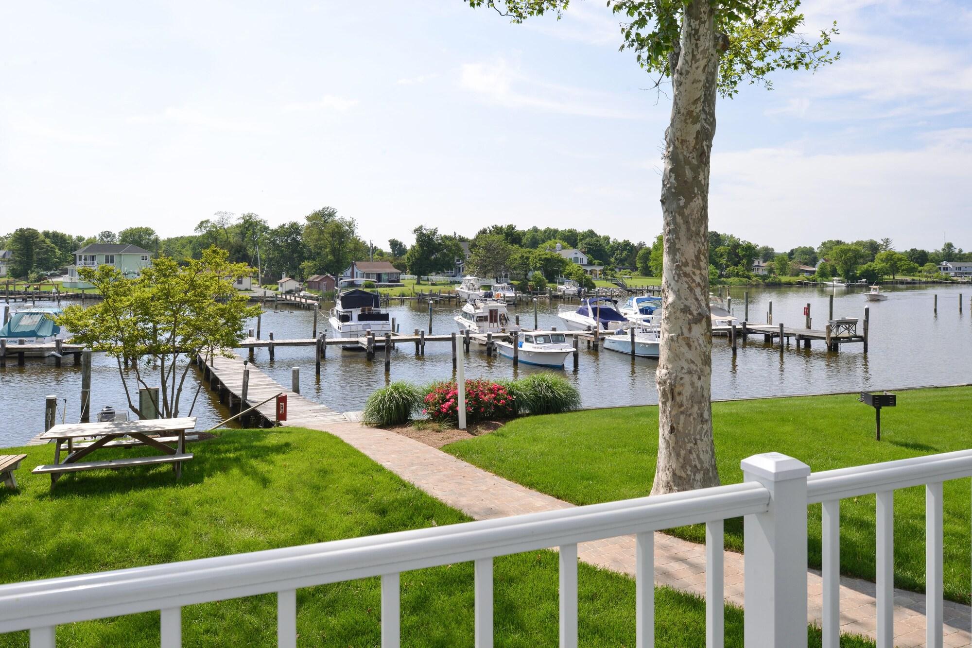 Anchored Inn At Hidden Harbor Deale Exterior photo